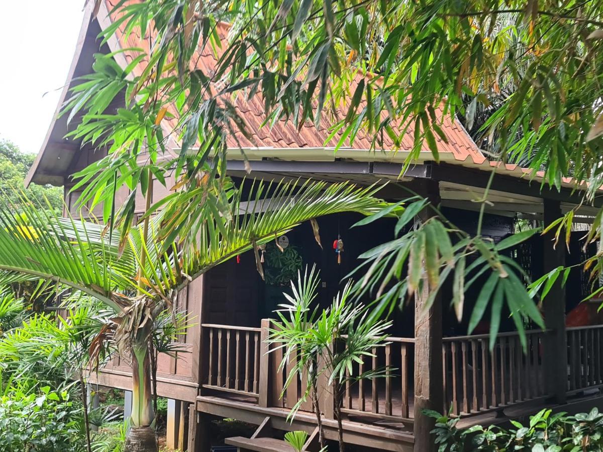 Thai Heritage Koh Mak Hotel Exterior photo