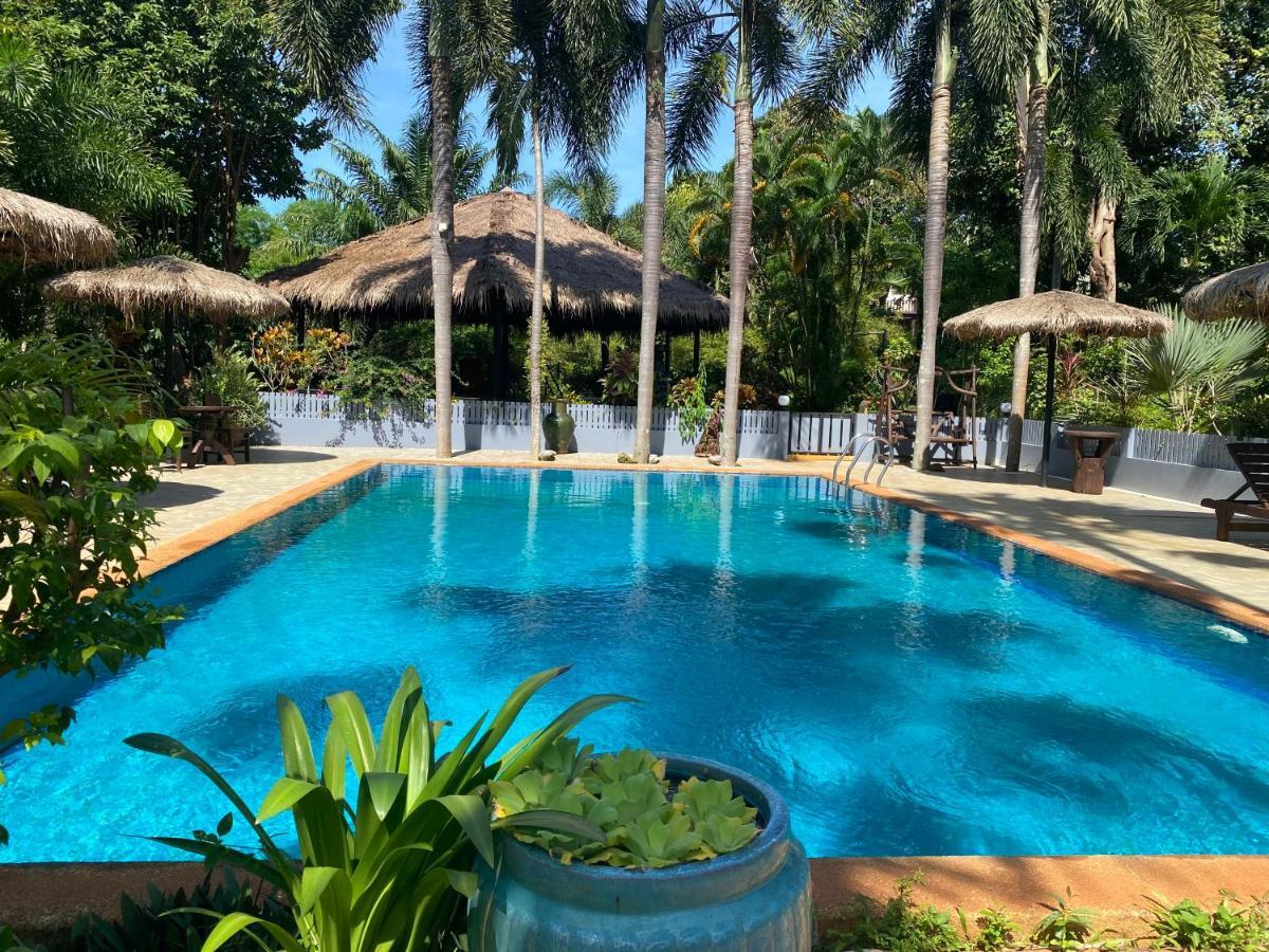 Thai Heritage Koh Mak Hotel Exterior photo