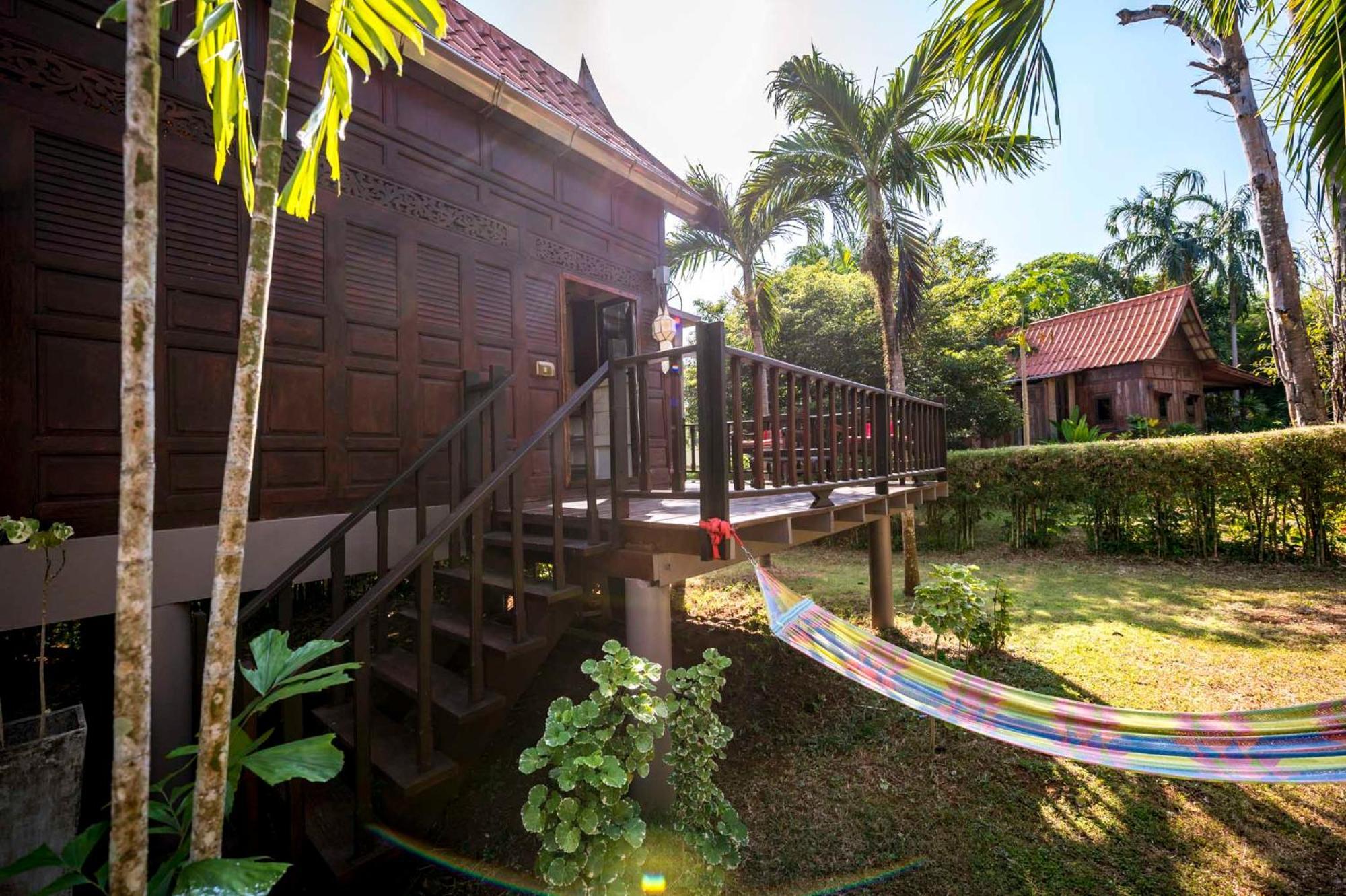 Thai Heritage Koh Mak Hotel Exterior photo
